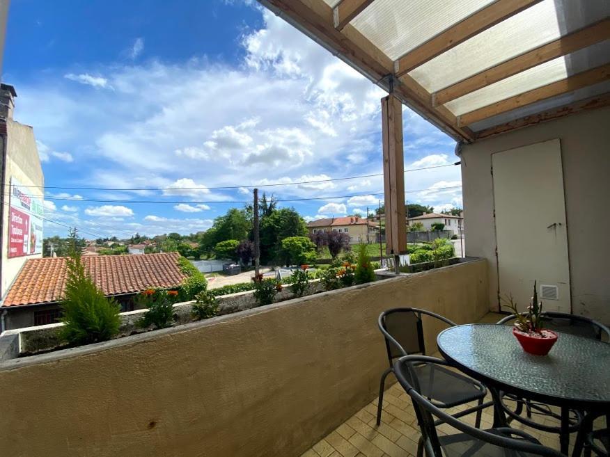 Appart Aux Deux Colombes Avec Balcon Et Garage Pamiers Dış mekan fotoğraf